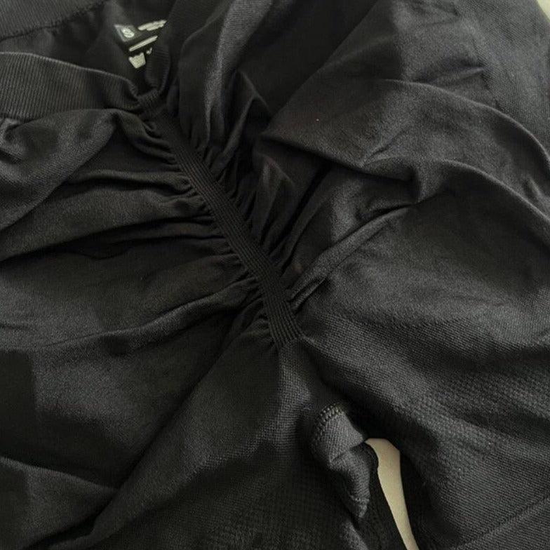 V-BACK SEAMLESS BOOTY SHORTS