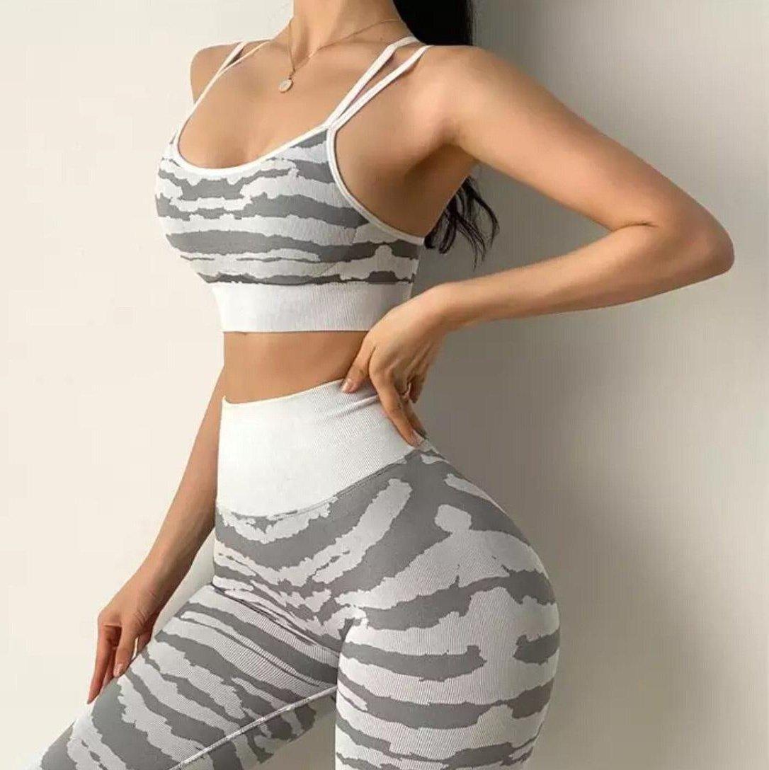 CAN'T BE TAMED ZEBRA SCRUNCH SET - 2 Colorways