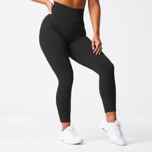 SEAMLESS SCRUNCH LEGGINGS IN BLACK