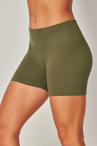CONFIDENCE BIKER SHORTS SET