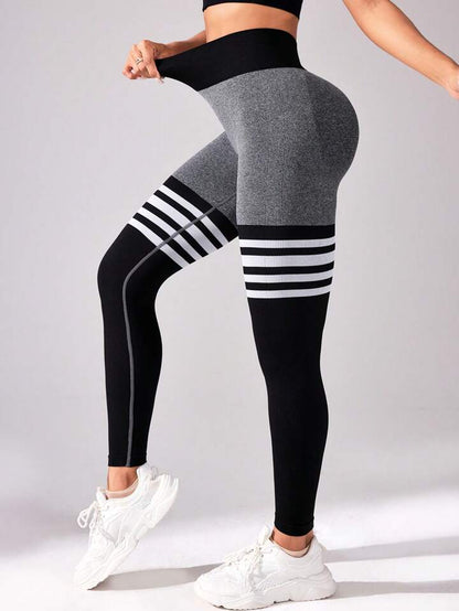 Bombshell V-Back Leggings