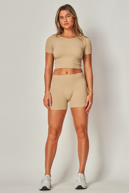 CONFIDENCE BIKER SHORTS SET