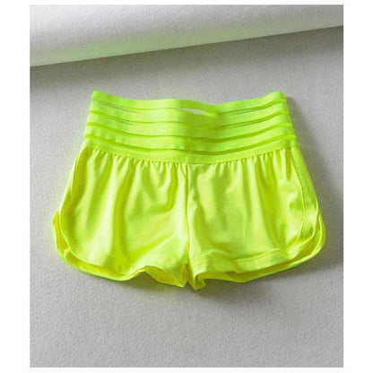 SCRUNCH BOOTY SHORTS - With Pockets