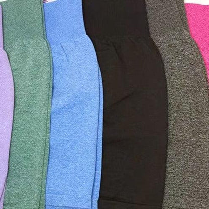 SEAMLESS SCRUNCH SHORTS - 9 Colorways
